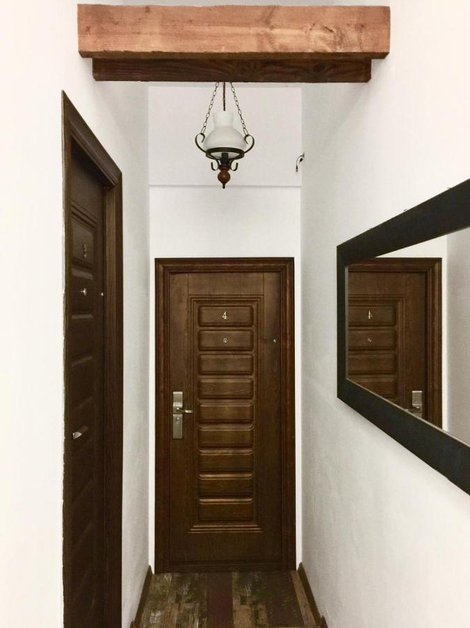 Downtown Hostel Brasov Luaran gambar
